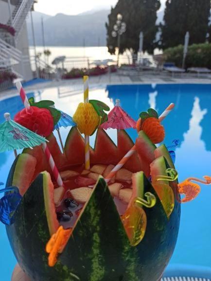 מאלצ'סינה Hotel Excelsior Bay מראה חיצוני תמונה