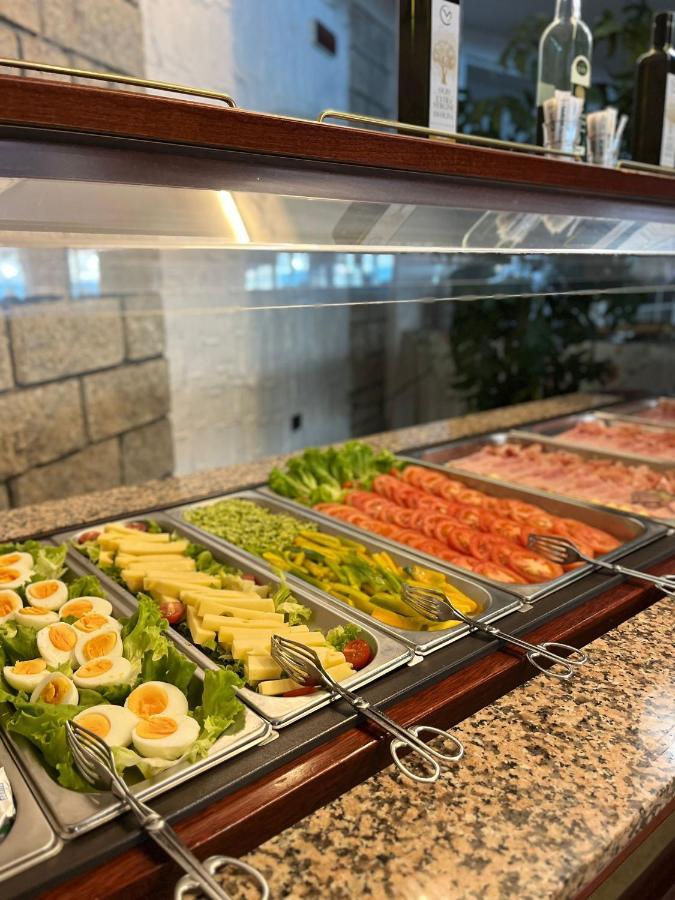 מאלצ'סינה Hotel Excelsior Bay מראה חיצוני תמונה
